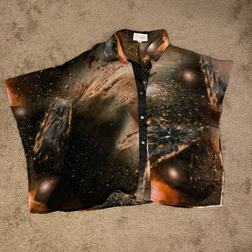 L’Atiste by Amy • Galaxy Print Asymmetrical Top